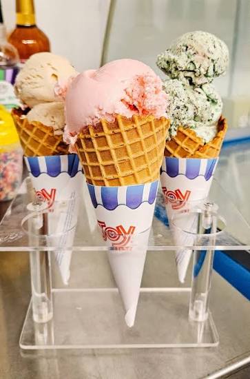 Single Scoop Cone